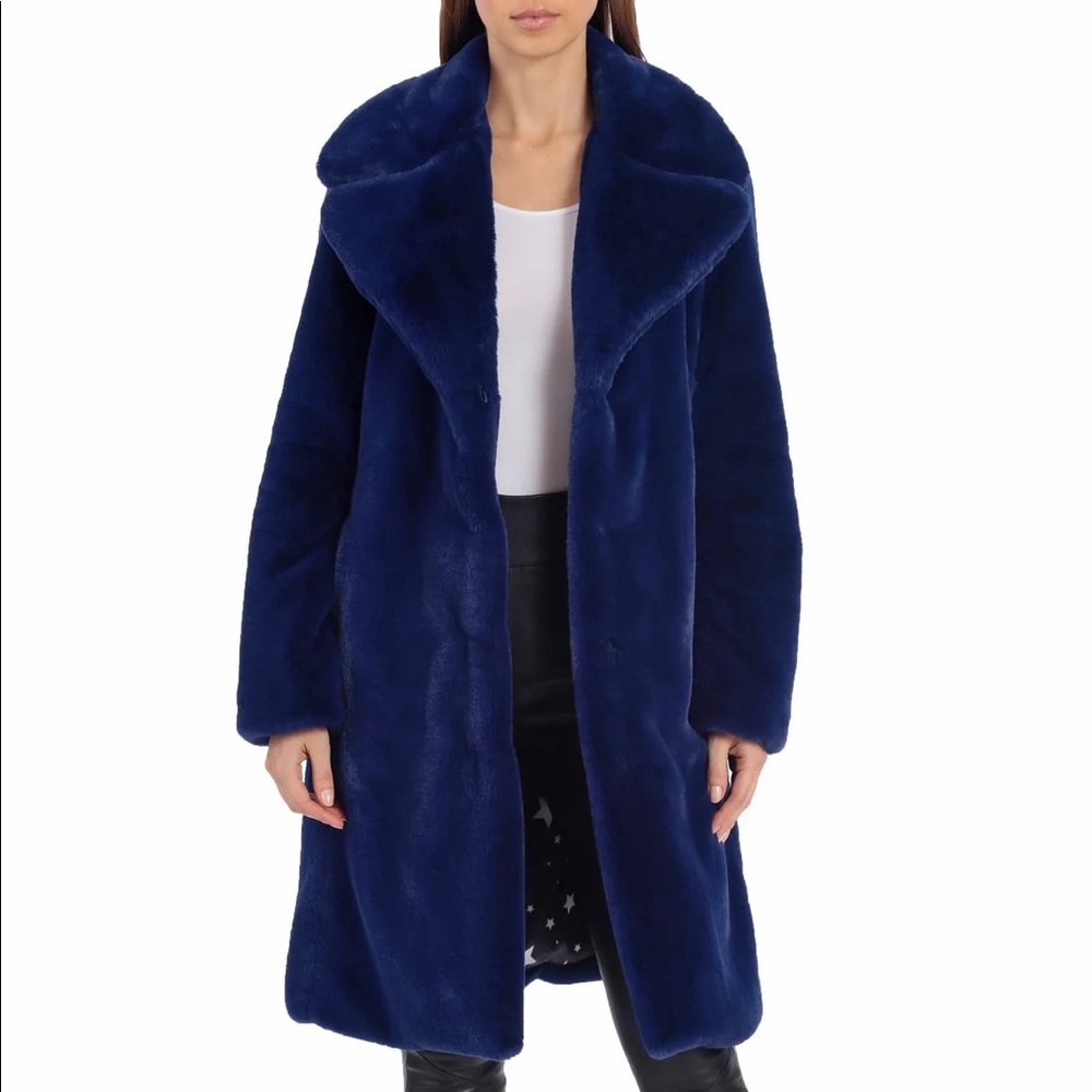 Avec Les Filles [With The Girls] - NOTCH COLLAR FAUX FUR COAT